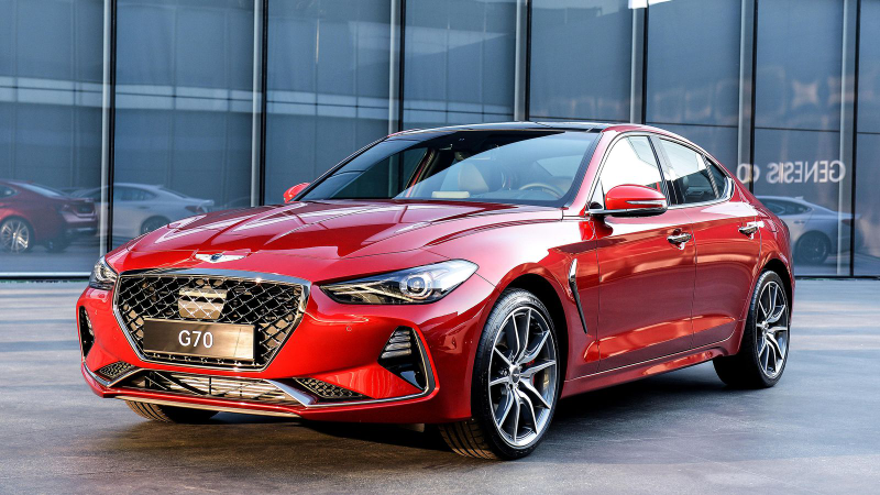 Illustration for article titled Make up your damn mind, Hyundai (Genesis)